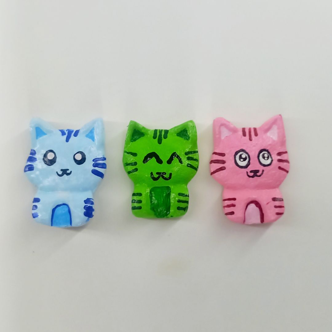 El Yapımı Sevimli Kedi Buzdolabı Magnetleri (3'lü Set)